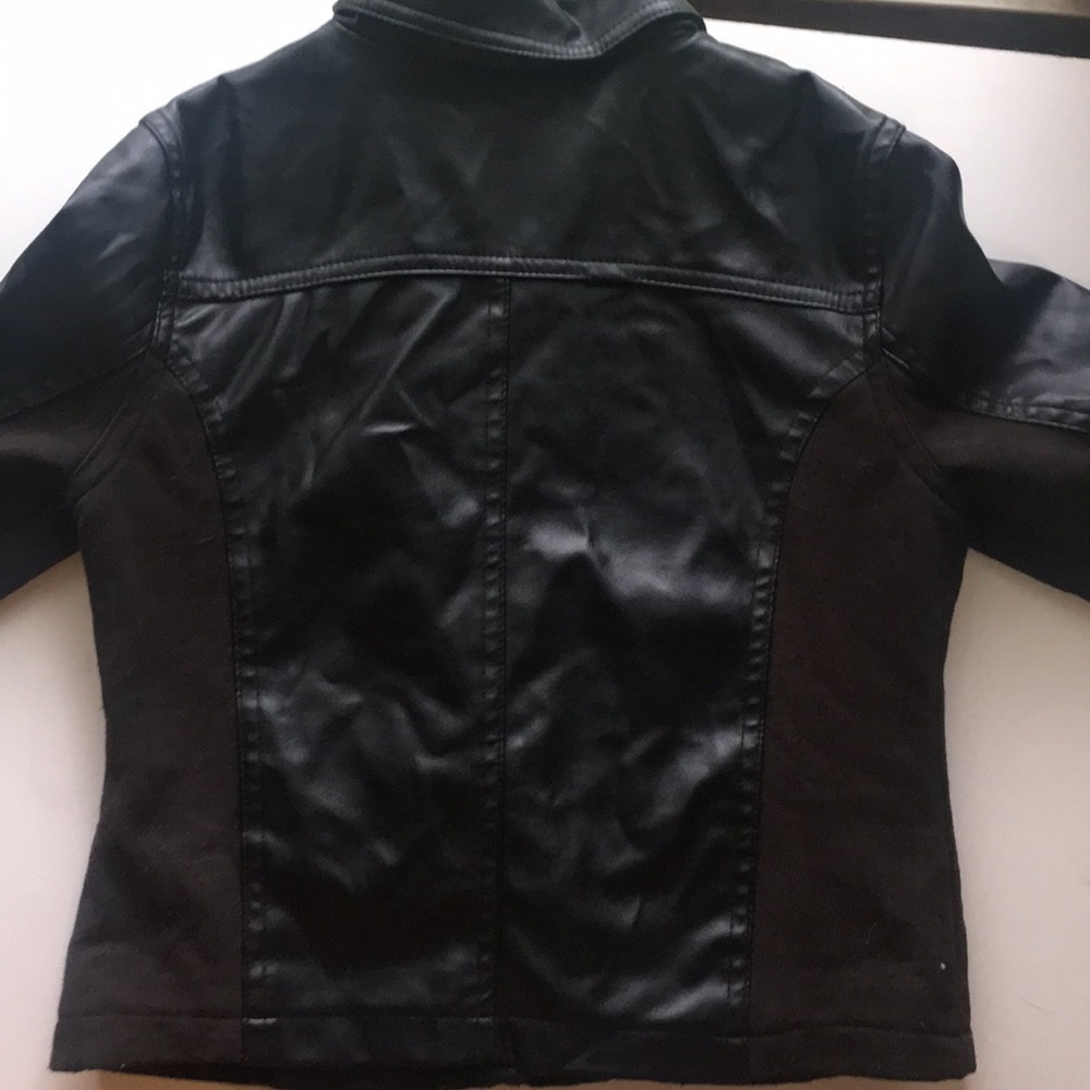 Leather jacket - Picture 4 of 4